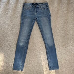 NWOT Hollister Women's Light Blue Low Rise Skinny Jeans